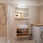 Julia I Ehrenburg Appartement