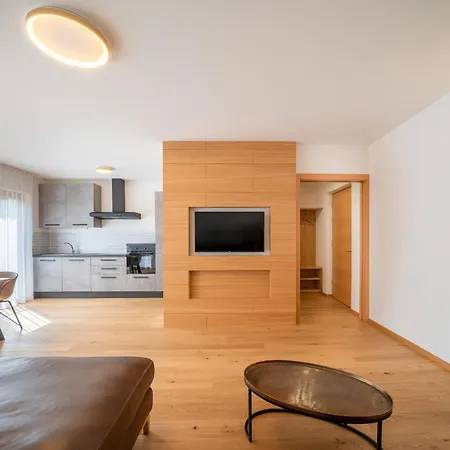 Julia I Ehrenburg Apartman