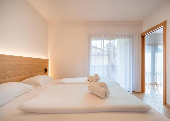 Julia I Ehrenburg 아파트 *