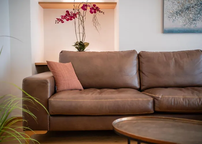 735 Julia I Ehrenburg * Meran